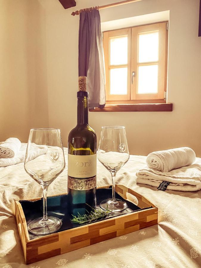 Boutique Rooms & Winery Zorz Vipava Esterno foto